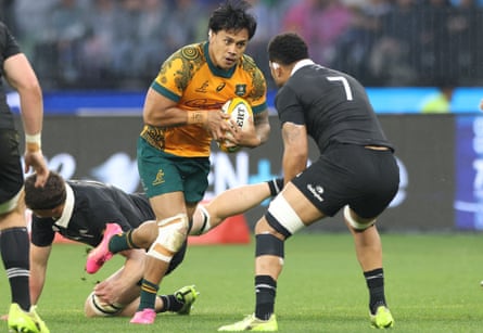 Australia centre Len Ikitau playing against the All Blacks.