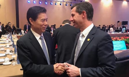 Different times: former Australian trade minister Simon Birmingham with former Chinese commerce minister Zhong Shan in August 2019.