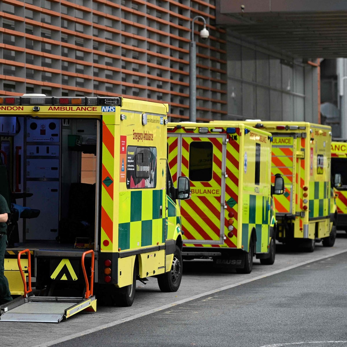 As a paramedic, I see an NHS ambulance service at breaking point, letting  down those who need it most | The Secret Paramedic | The Guardian