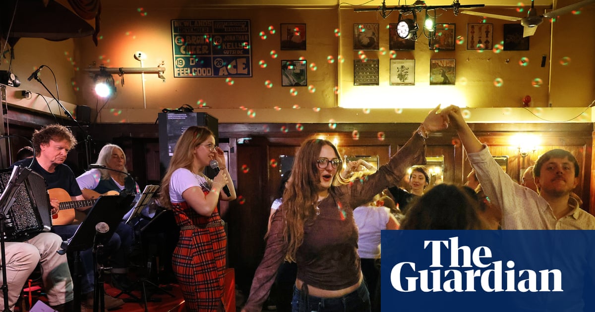 ‘Ceilidh renaissance’ lures gen Z offline in search of real-life joy