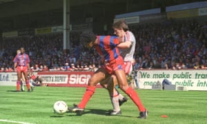 Crystal Palace defender Richard Shaw snuffs out a threatening run by Peter Beardsley.