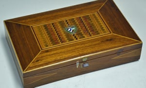 Cigar box alleged to have been owned by Che Guevara.