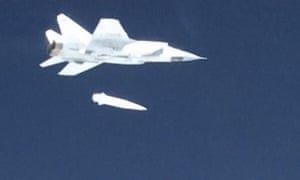 Russian jet fighter launches hypersonic missile
