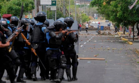 Riot police protesters Nicaragua
