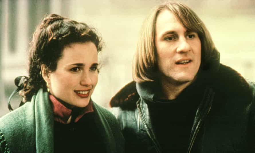 What links Machine Gun Kelly to François Truffaut, Gérard Depardieu and Degrassi? | Pop and rock 4 Andie MacDowell, Gerard Depardieu, 1990