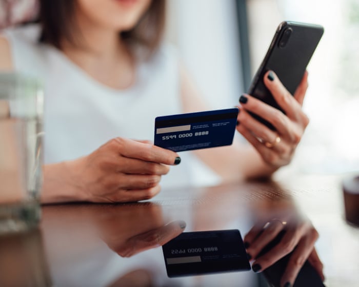 Personal loans booming as cost of living drives Australians to borrow record amounts