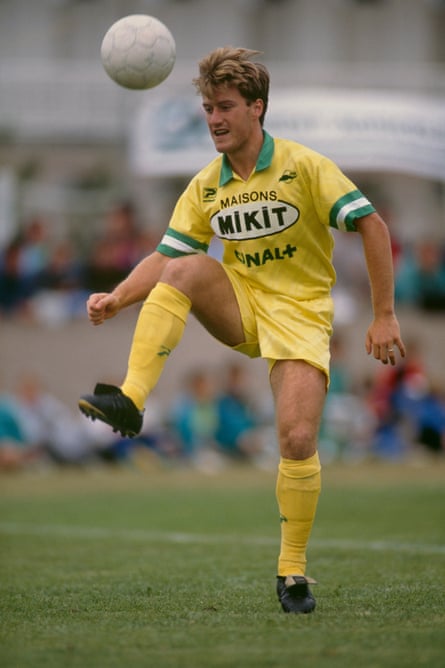 Deschamps began his career as a prolific striker for Nantes, for whom he played from 1985-89.
