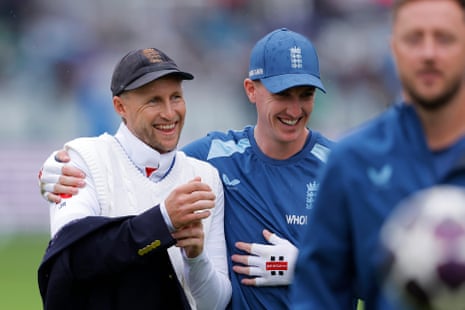 England Captain Joe Root readies for action.