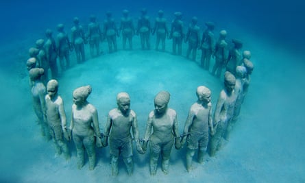 Viccisitudes -Grenada - Molinere Bay Underwater Sculpture Park was the first of Jason deCaires Taylor’s underwater gardens. It was widely acclaimed as the first of its kind. The site is now listed as one of National Geographic’s 25 Wonders of the World. The 75 works cover an area of 800 square metres and are located in a series of sand patches and gullies between natural rock formations. At depths of 5-8 metres, they are accessible by scuba diving, snorkelling and glass bottom boats, with departures from the capital St. Georges and from Grand Anse, both a short boat ride away.