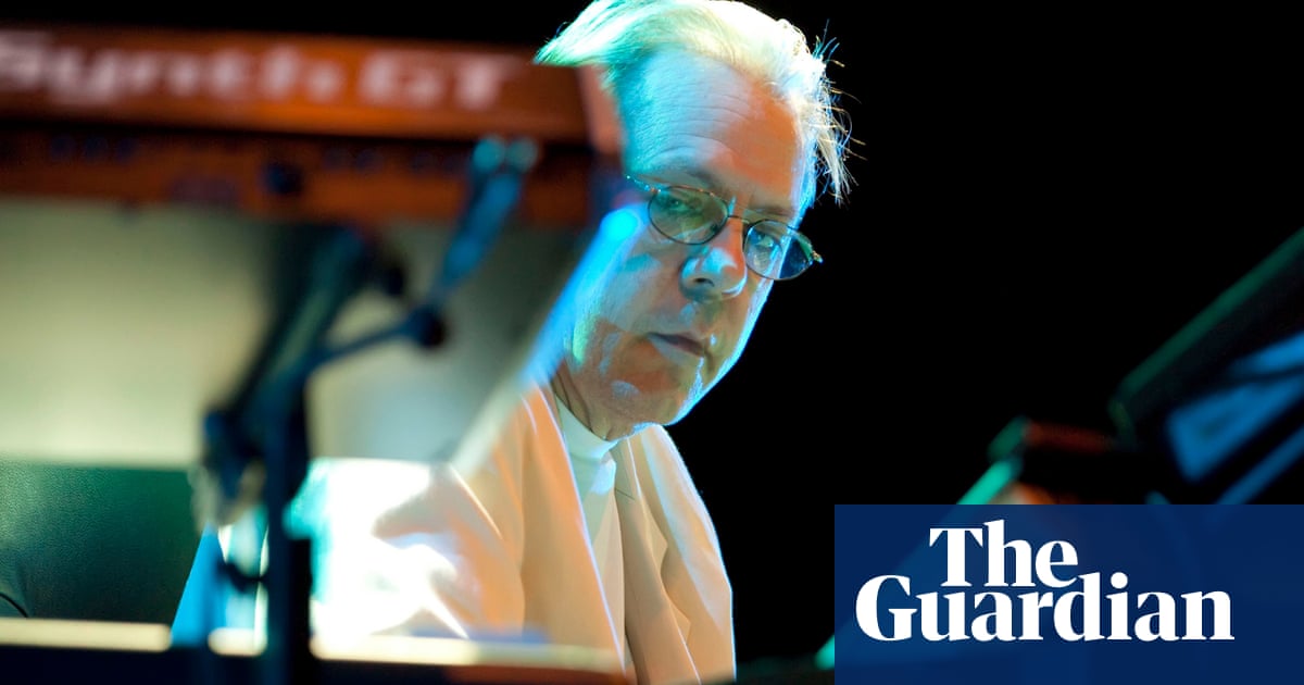 Klaus Schulze, German electronic music pioneer, dies aged 74