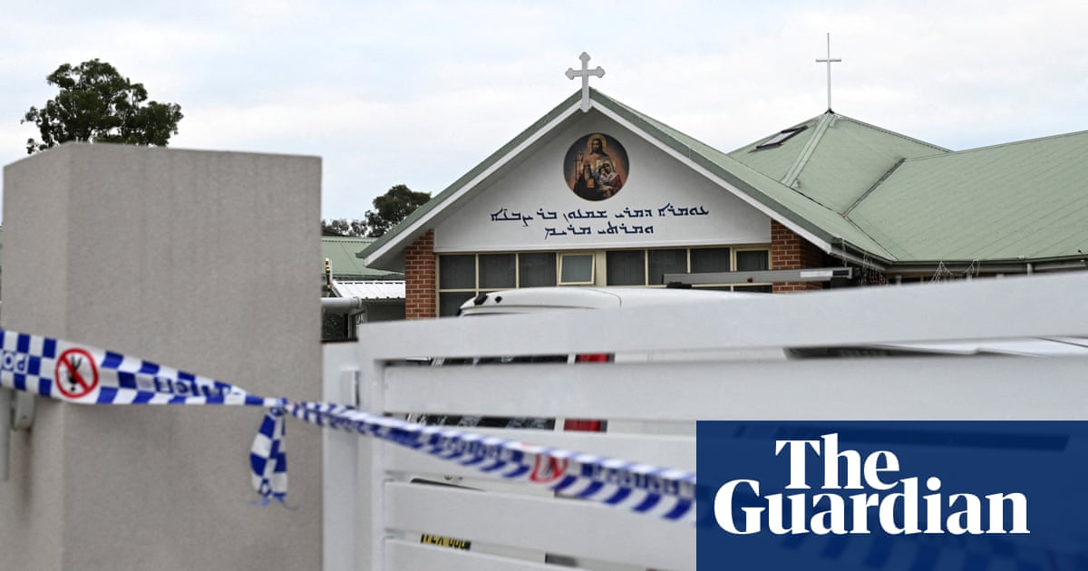 Teenager accused of Sydney church stabbing has history of behaviour consistent with mental illness, court hears