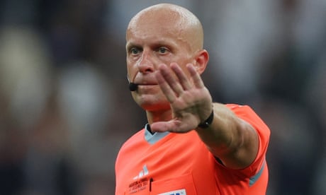 Referee stays on Champions League final after apology for attending far-right event