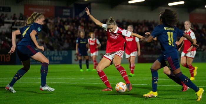 Miedema shoots on target.