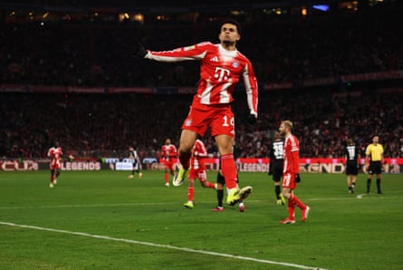 Luis Díaz celebrates scoring