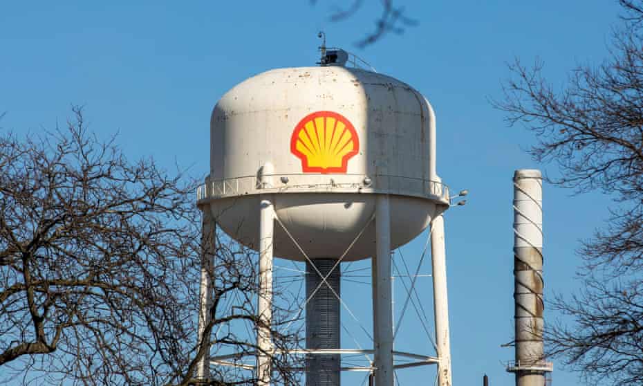 A Shell refinery in Sarnia, Ontario, Canada.