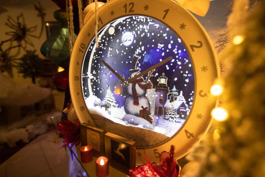 Chrisy Nut has created an Outdoor Christmas Decorating Down Under Facebook page for people who love Christmas decorating. His home is in Summerland Point on the Central Coast, NSW, Australia.