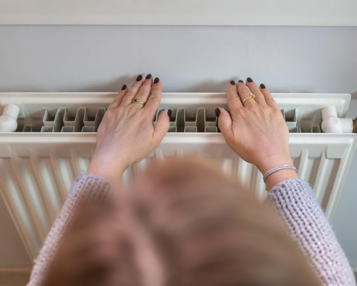Almost all external insulation fitted under Tory scheme needs repair or replacing, report finds