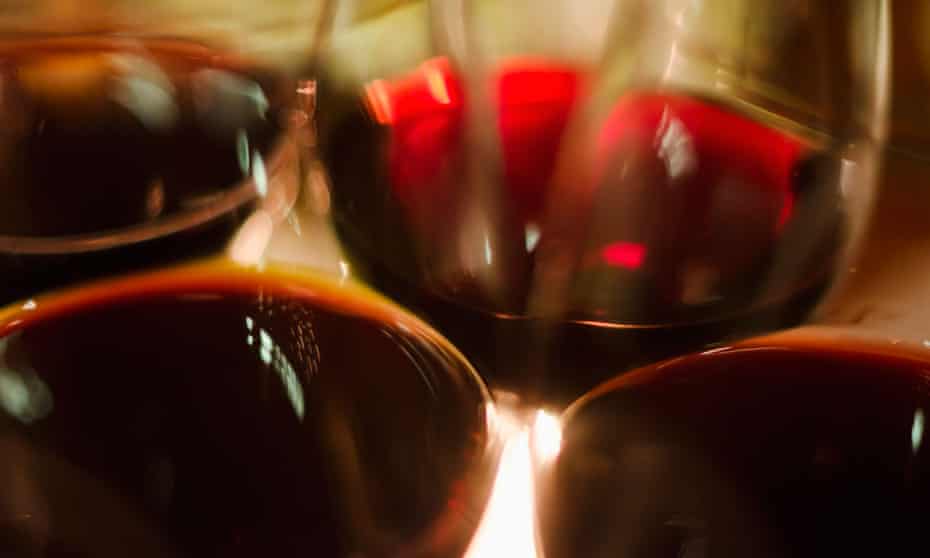 Close-up red wine glasses