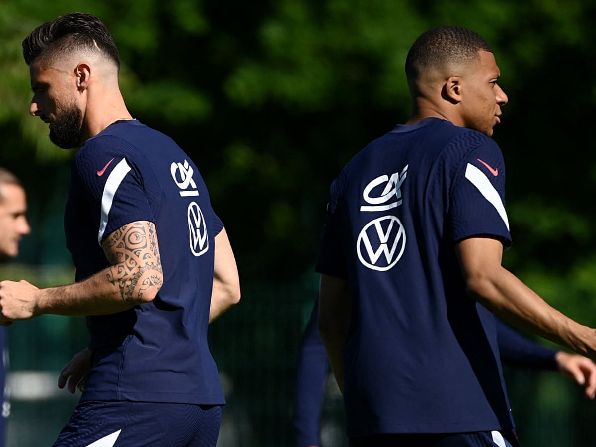Brewing Feud Between France S Kylian Mbappe And Olivier Giroud Goes Public France The Guardian Brewing Feud Between France S Kylian Mbappe And Olivier Giroud Goes Public France The Guardian