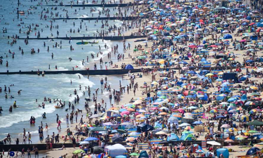 Crowds on Bournemouth beach in June 2020