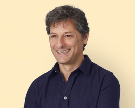 Headshot of Ian Katz