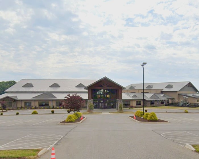 Tent collapses during Virginia church celebration, killing 1 and injuring 22