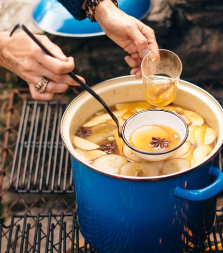 Mull it complete … cider gets basking and spicy.