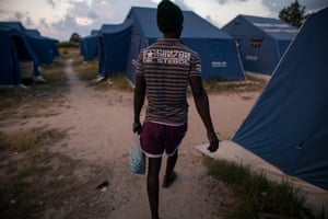 Thierno going to use the showers.