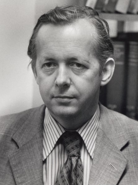 David Hirst, Guardian Middle East correspondent, 1976. Photographer / Rights unknown. GNM Archive ref: OBS/6/9/2/6/H.