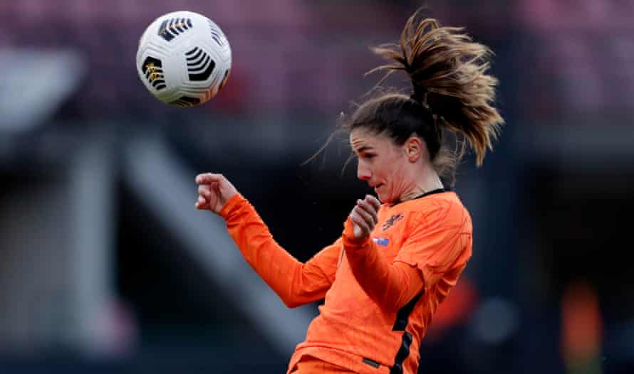 Daniëlle van de Donk has left Arsenal for Lyon.