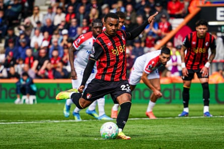 Eli Junior Kroupi scores from the spot to make it 2-0 to Bournemouth
