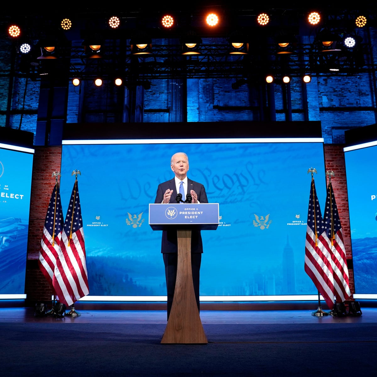 Fauci Says Biden Should Get Vaccine As Fda Gives Moderna The Green Light Joe Biden The Guardian Fauci Says Biden Should Get Vaccine As Fda Gives Moderna The Green Light Joe Biden The Guardian