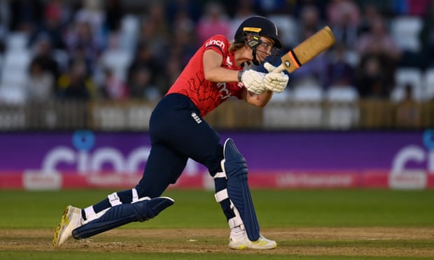 Smriti Mandhana leads India’s stroll to T20 victory over England | Women's cricket 2 England’s Freya Kemp hits out during her unbeaten 51 in the T20 international against India.