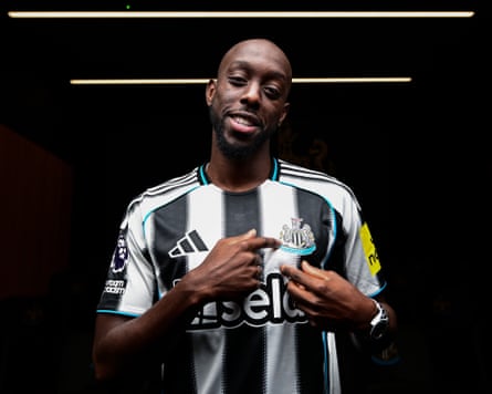 More than three months after his arrival, Yoane Wissa could finally make his Newcastle debut on Saturday.