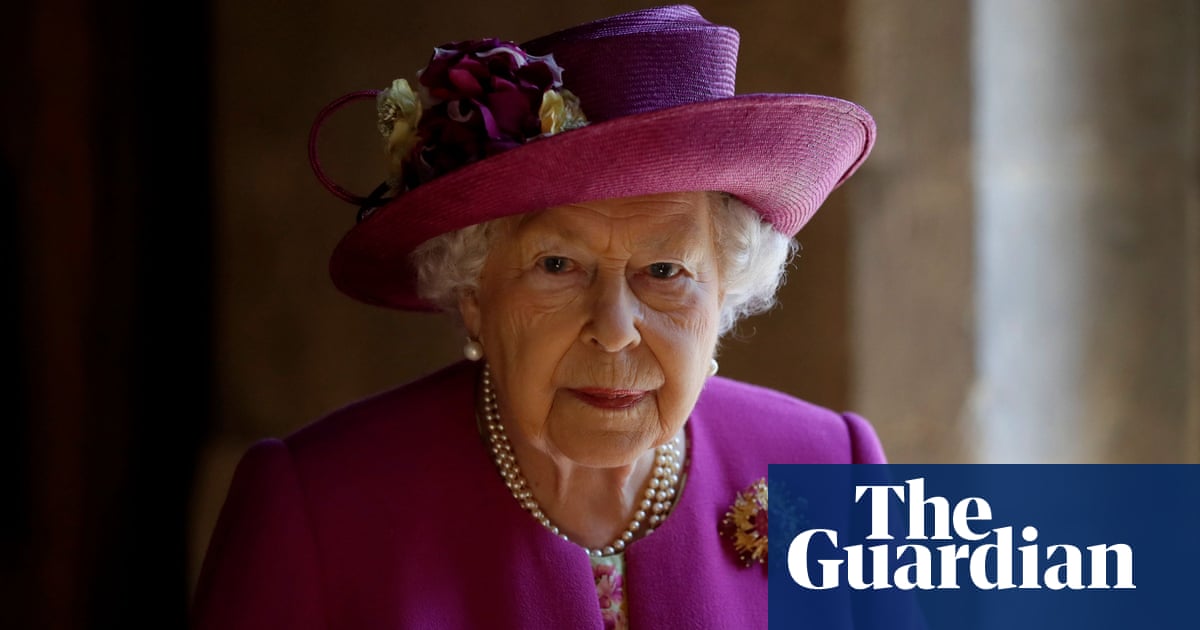 Queen S Platinum Jubilee To Be Marked With Four Day Bank Holiday In 2022 The Queen The Guardian Queens Holiday Speech 2022