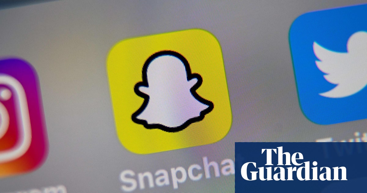 Snapchat firm unveils platform plan to take on Google and Apple