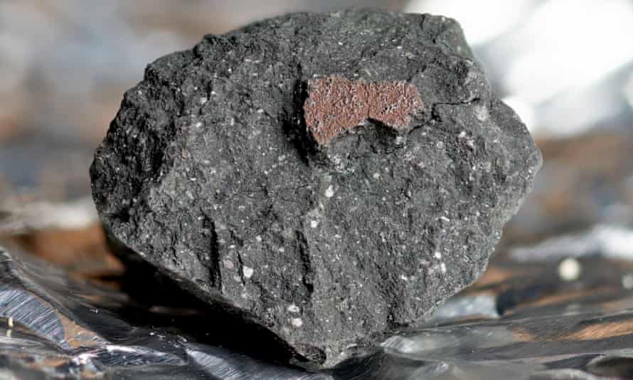 Parte del meteorito se rastreó hasta un desfiladero en la ciudad de Wincombe, en los Cotswolds.