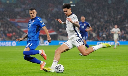 Nico O’Reilly prepares to cross the ball during England’s World Cup qualifier against Serbia.