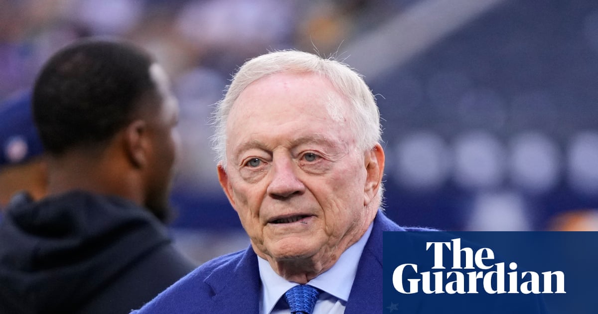 NFL fines Cowboys owner Jerry Jones $250,000 for inadvertent' obscene gesture at fans