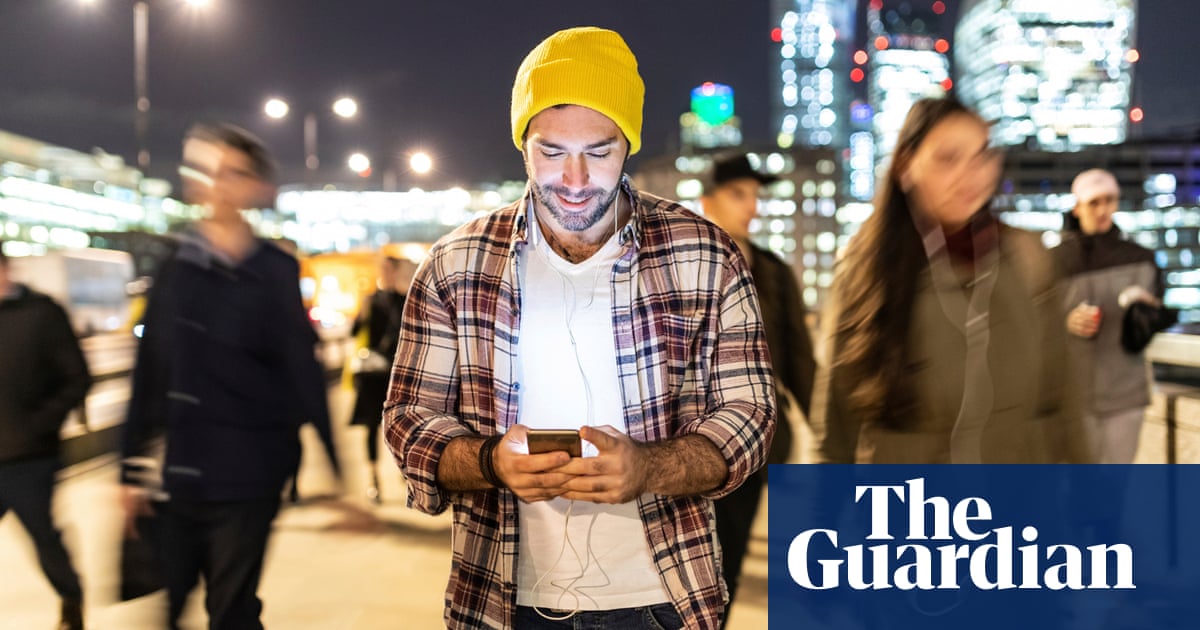 La extinción de la experiencia por Christine Rosen reseña – nación smartphone | Libros de sociedad La extinción de la experiencia por Christine Rosen reseña – nación smartphone | Libros de sociedad