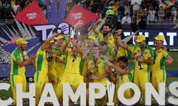 Australia celebrate winning the T20 World Cup in 2021