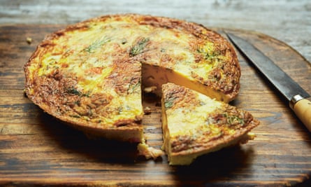 Frittata with prawns and dill