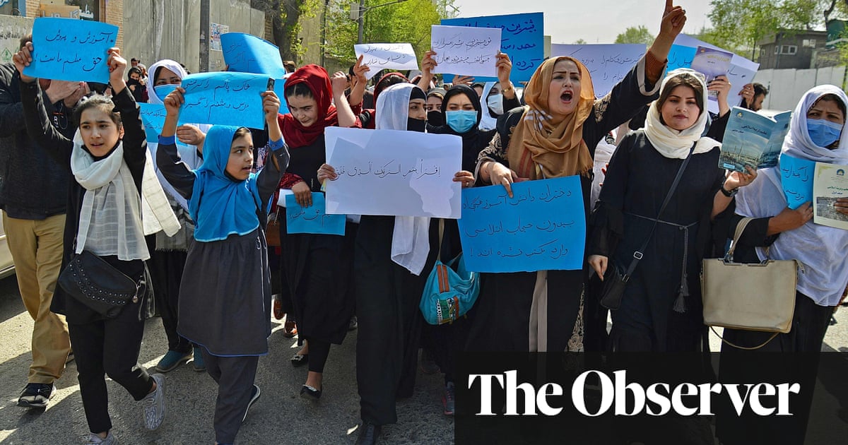 Protesters call for the Taliban to reopen Afghan girls’ schools