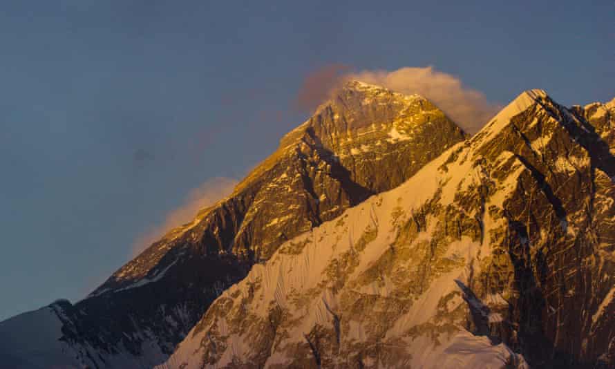 Sherpa film still Mount Everest