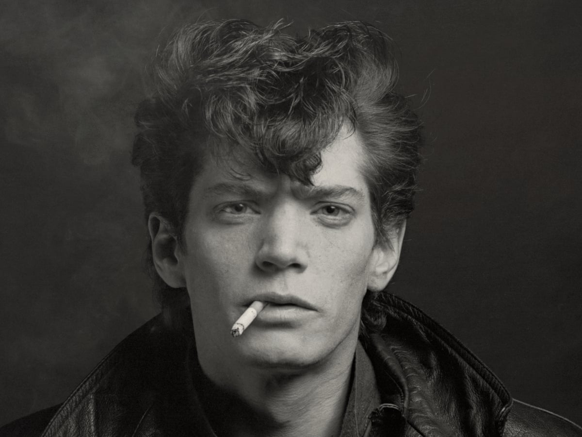 cigarette gay porn The first explicitly British feature set in the gay community, Ron Peck's debut feature Nighthawks (1978) centers on one of cinema's first fully realized, complex gay protagonists: Jim, a semi-out geography He was a sexual outlaw':