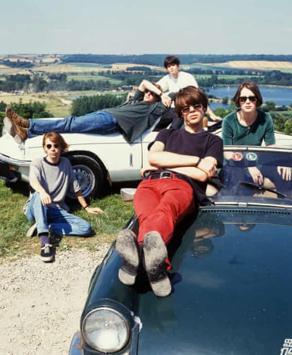 Slowdive photographed in 1991.
