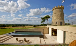 An 18-century tower home in South Cerney, Gloucestershire.
