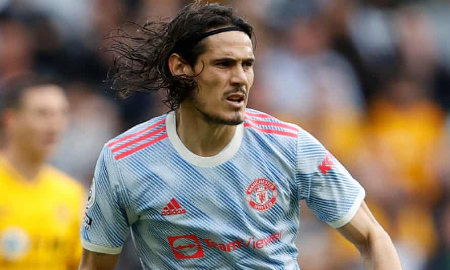 Edinson Cavani came off the bench against the Wolves as he worked his way back to full fitness