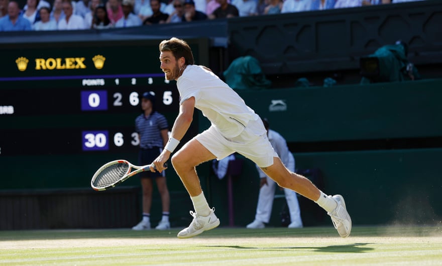 Cameron Norrie took the first set against Novak Djokovic.