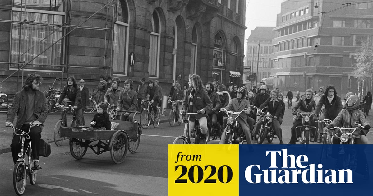 Netherlands introduces car-free Sundays - archive, 1973